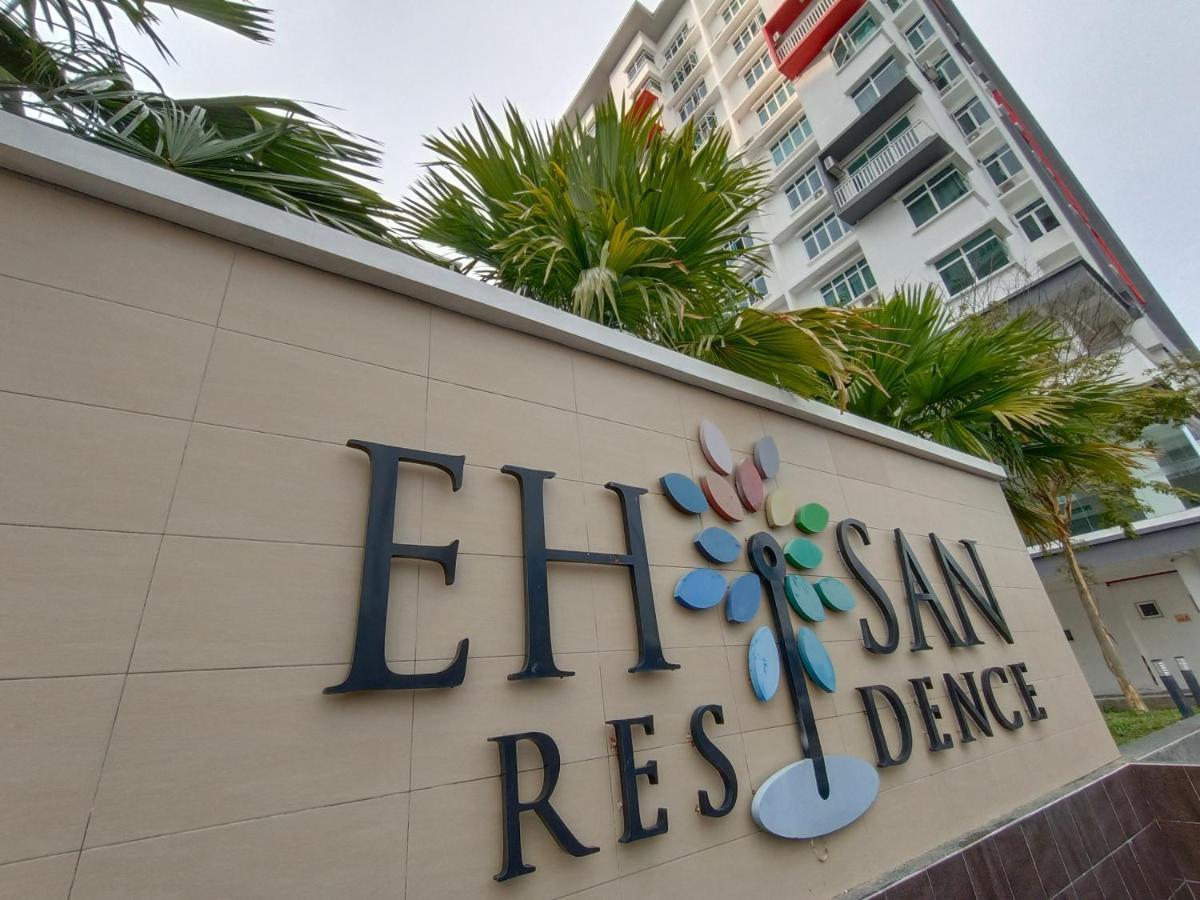 Klia Ehsan Residence Sepang Nilai Greenery 8 Pax Air-Con Exterior foto