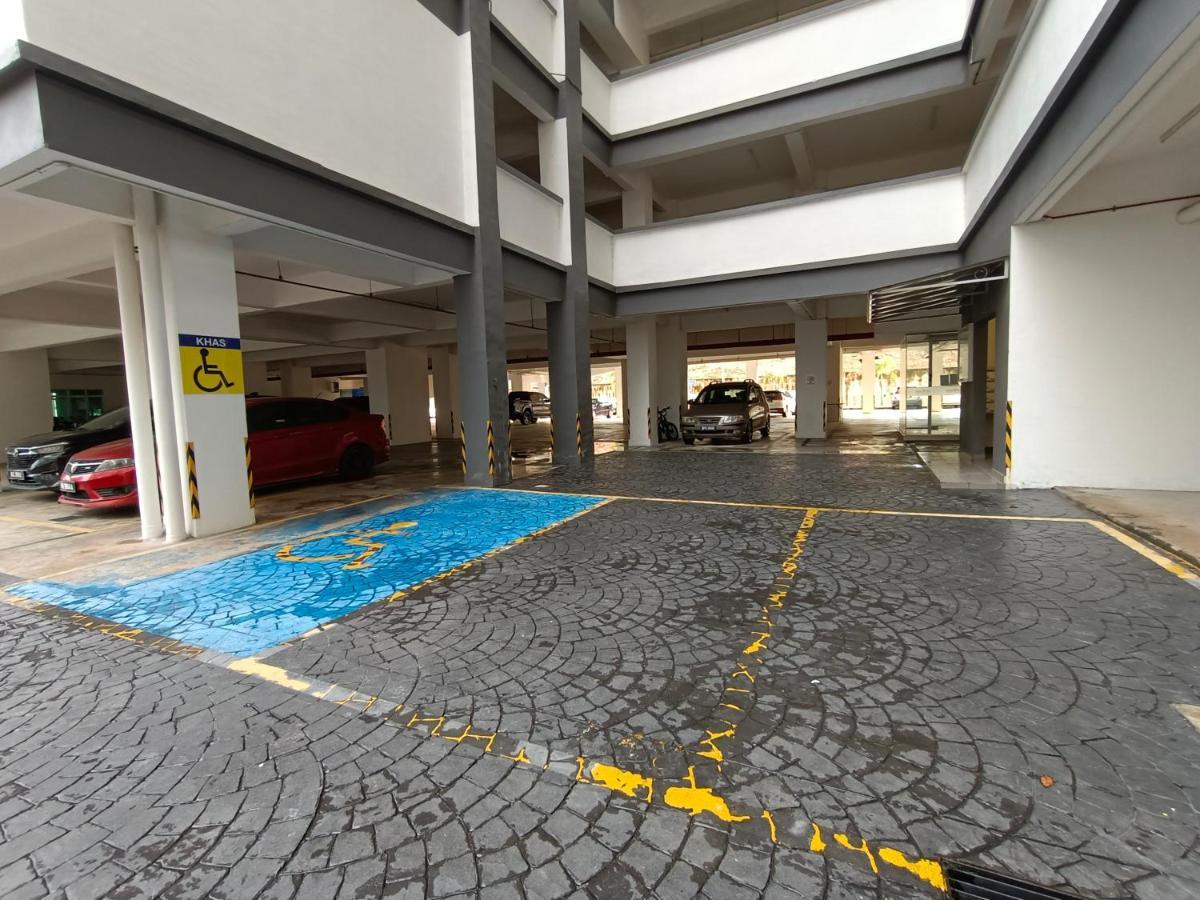 Klia Ehsan Residence Sepang Nilai Greenery 8 Pax Air-Con Exterior foto
