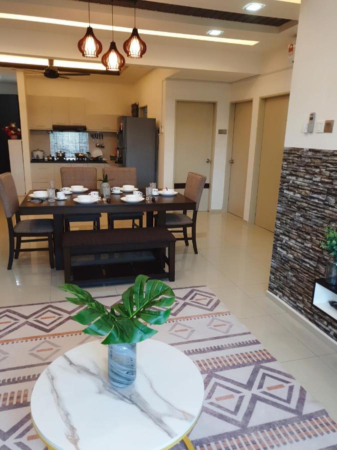 Klia Ehsan Residence Sepang Nilai Greenery 8 Pax Air-Con Exterior foto